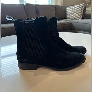 Ugg Black Hillhurst II Suede Ankle Boots